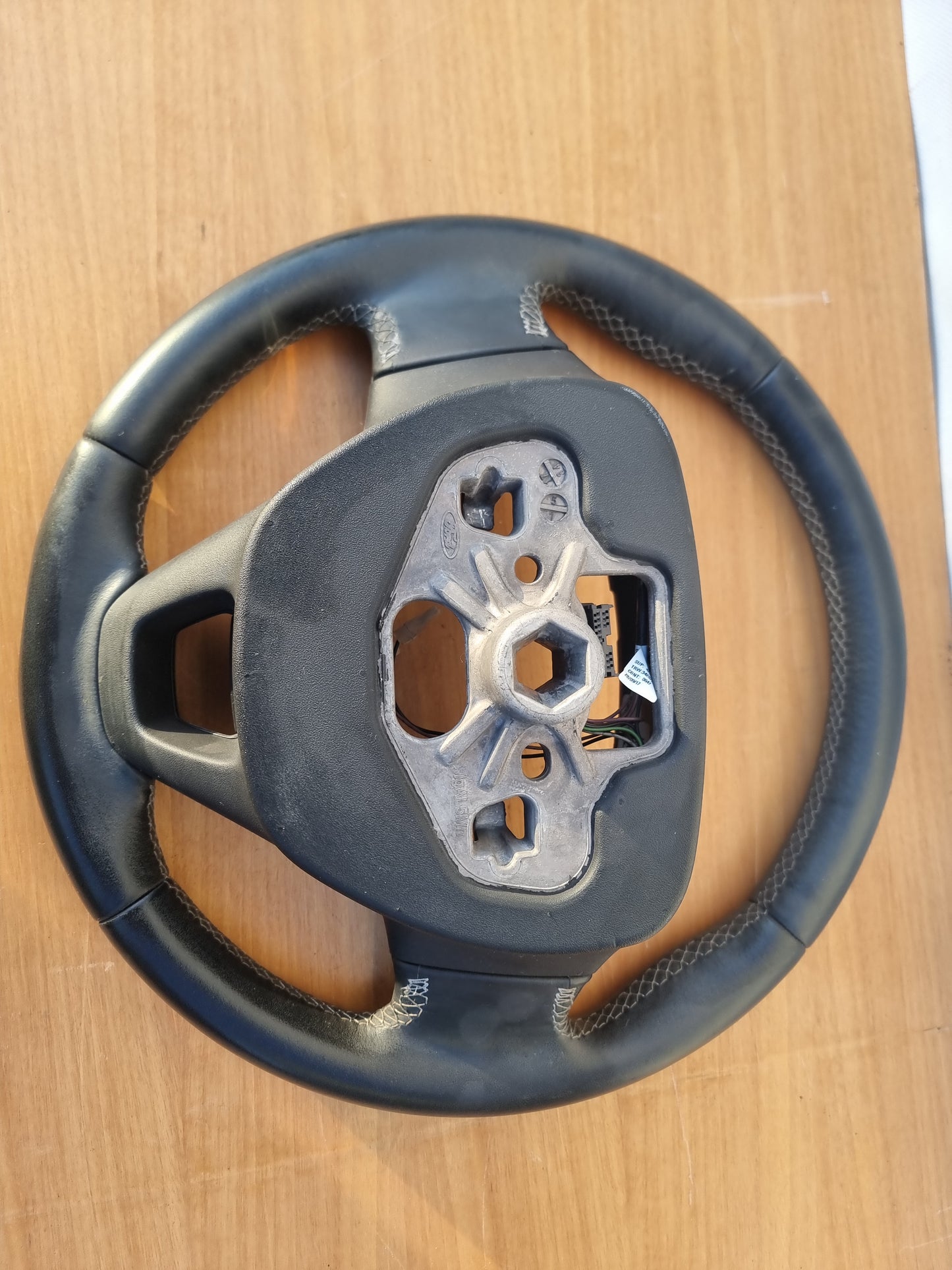 VOLANTE STERZO IN PELLE ORIGINALE USATO CON COMANDI FORD FIESTA VII 2017 - 2024