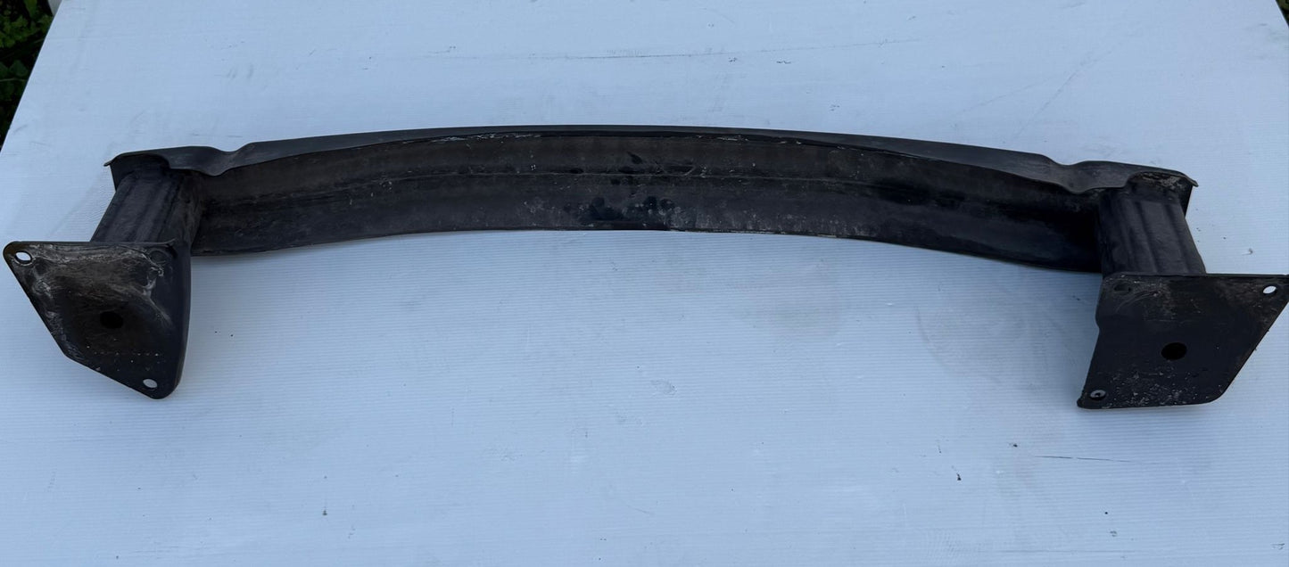 TRAVERSA PARAURTI POSTERIORE PER AUDI A1 Serie (8X1) (10>14)