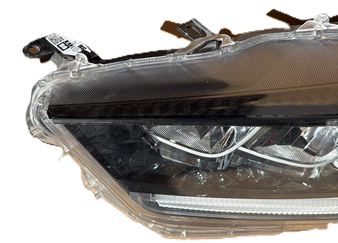 FANALE FARO ANTERIORE SINISTRO LED PROIETTORE TOYOTA YARIS QUARTA SERIE DAL 2020