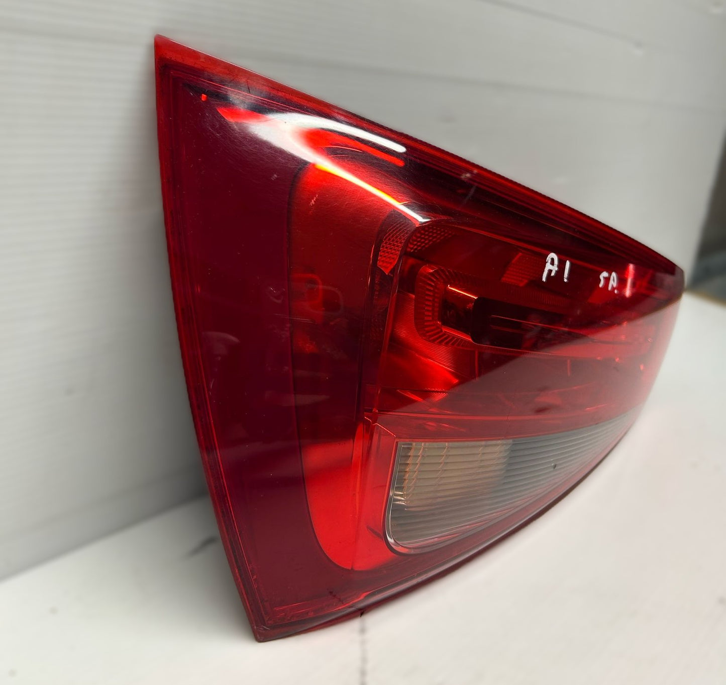 STOP FANALE POSTERIORE SINISTRO AUDI A1 2010-2014