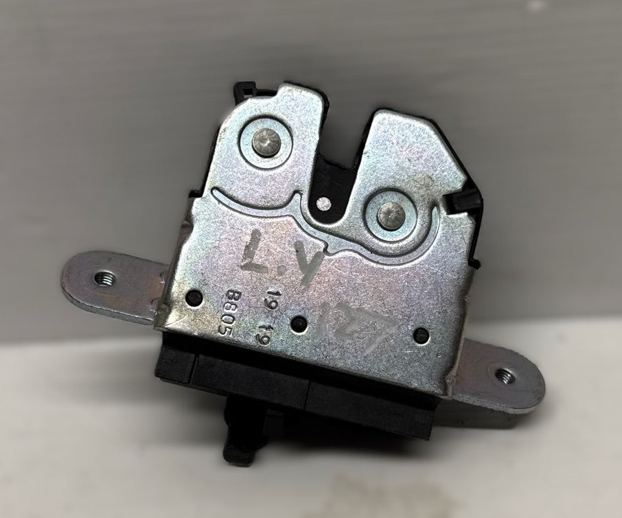 SERRATURA PORTELLONE BAGAGLIAIO LANCIA Y 2015 CODICE:50513866