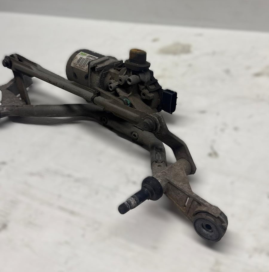 MOTORINO TERGICRISTALLO RENAULT CLIO IV 2012 IN POI CODICE:W000032746