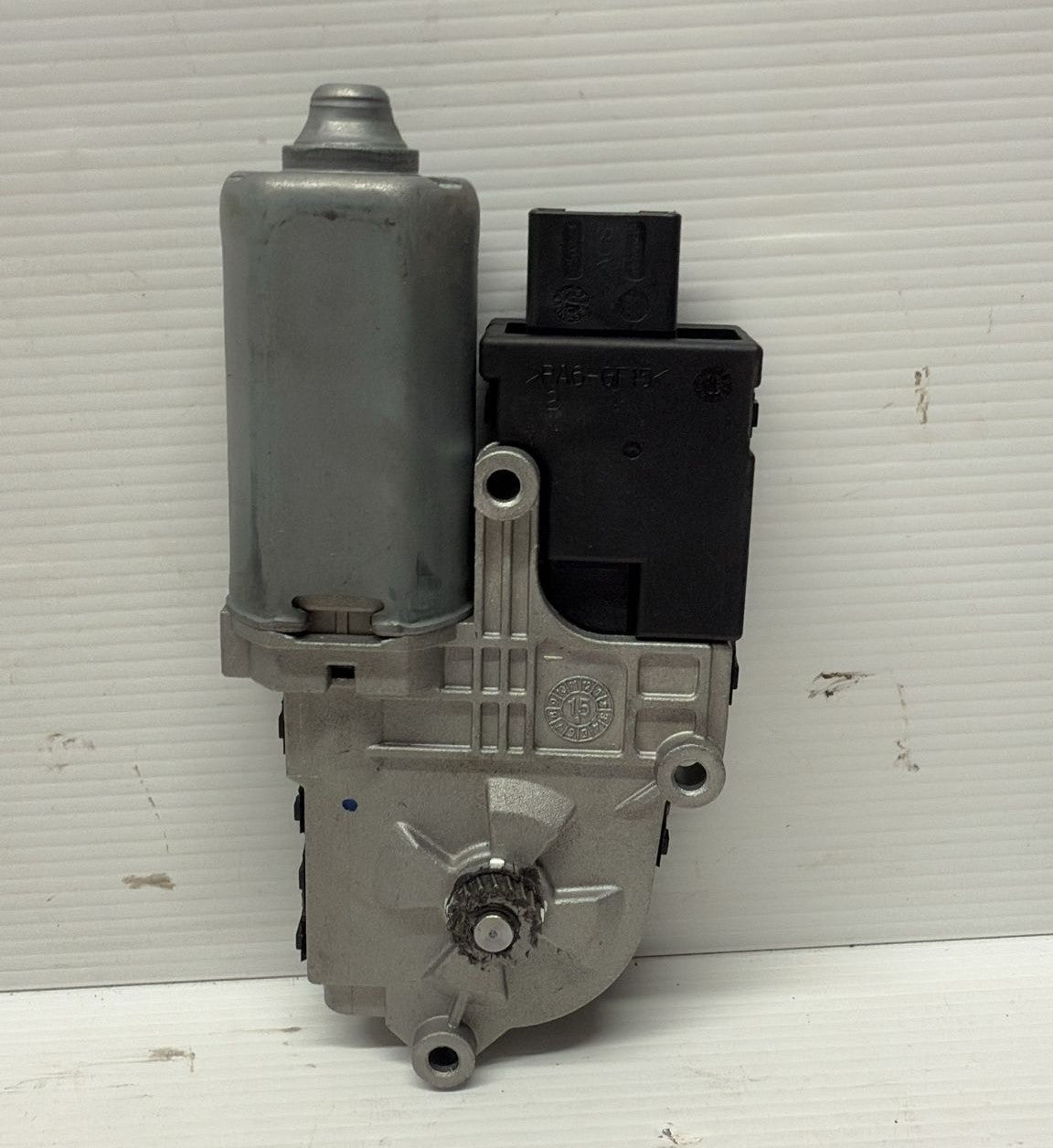 MOTORINO TETTUCCIO APRIBILE PANORAMICO PEUGEOT 308 2015 MOTORE:3M23280