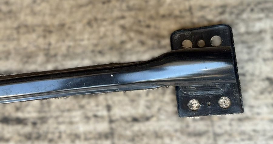 TRAVERSA ANTERIORE INFERIORE FIAT 500 2009