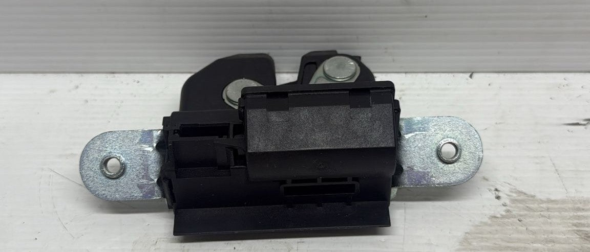 SERRATURA CHIUSURA PORTELLONE FIAT 500 CODICE:55701971