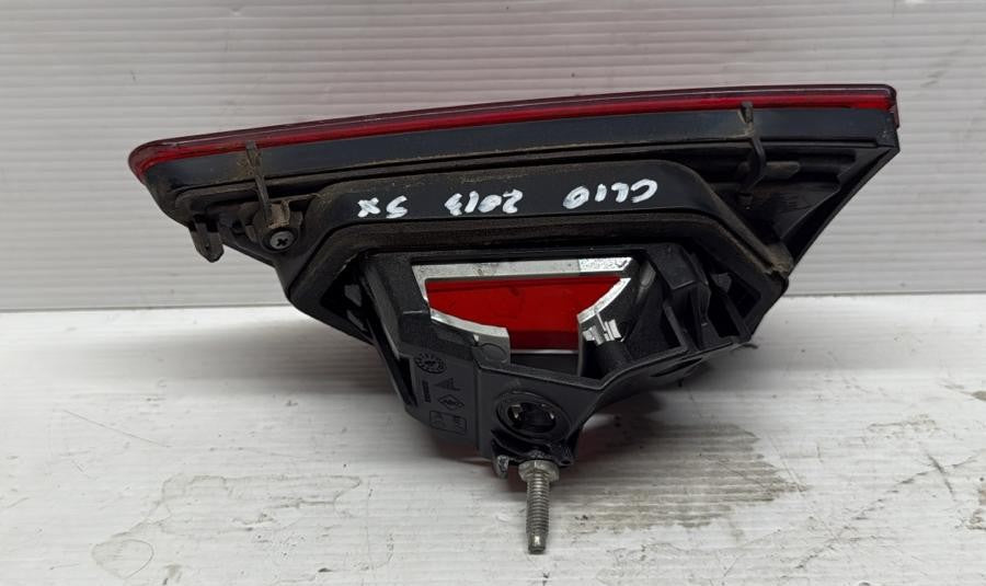 FARO FANALE FANALINO POSTERIORE INTERNO SINISTRO RENAULT CLIO IV 2013>
