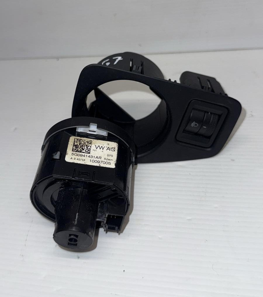 INTERRUTTORE COMANDO LUCI VOLKSWAGEN GOLF 7 2012-2019 CODICE:5G0941431AR