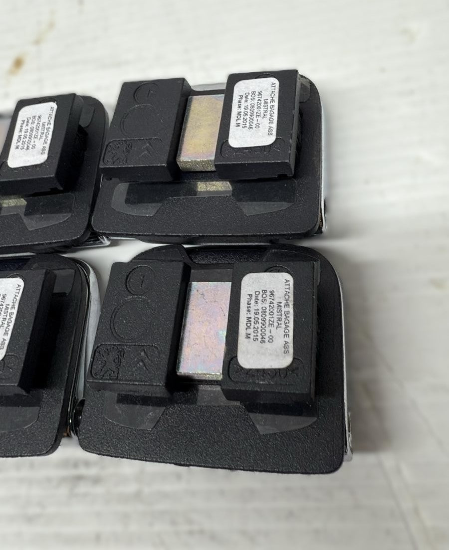 SET GANCI BAULE ORIGINALI PEUGEOT 308 SW 2015 CODICE: 96742001ZE