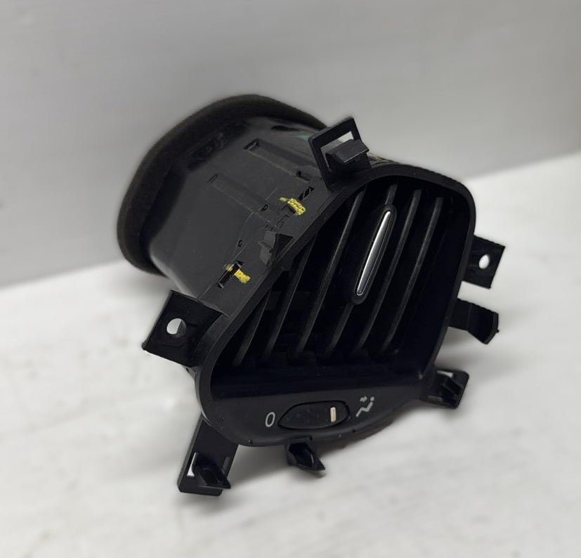 BOCCHETTA ARIA CRUSCOTTO LATO PASSEGGERO FIAT DOBLO 2017 0735615960