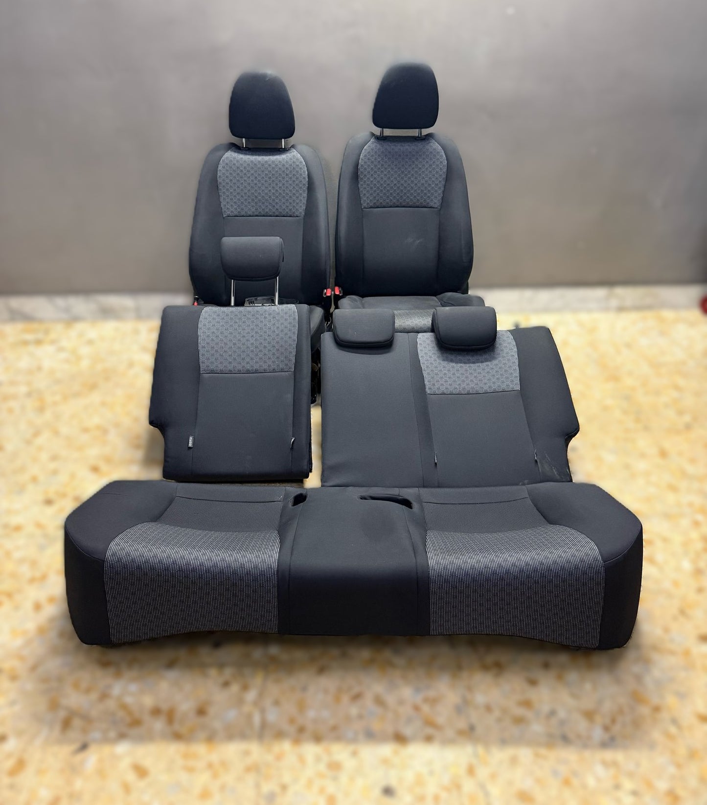 TAPPEZZERIA COMPLETA TOYOTA YARIS 2015