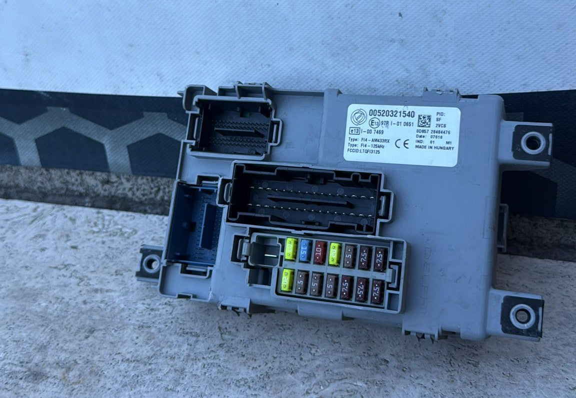 SCATOLA FUSIBILI FIAT DOBLO CARGO (2016) 1.3 DIESEL MULTIJET COD:00520321540