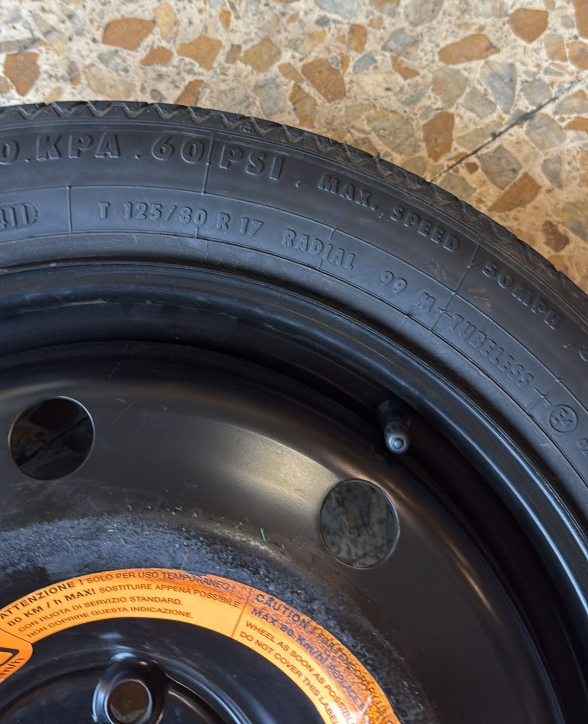 KIT COMPLETO RUOTINO DI SCORTA ALFA ROMEO GIULIETTA(2011>) T125\80R17