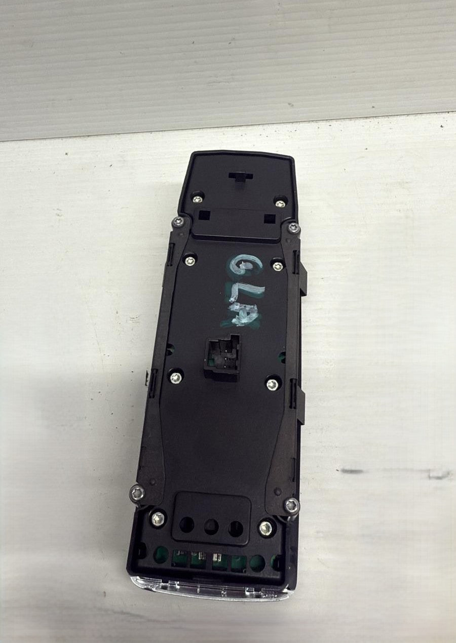 PULSANTIERA ALZAVETRO MERCEDES CLASSE A\B\GLA 2015 COD: 1669054400