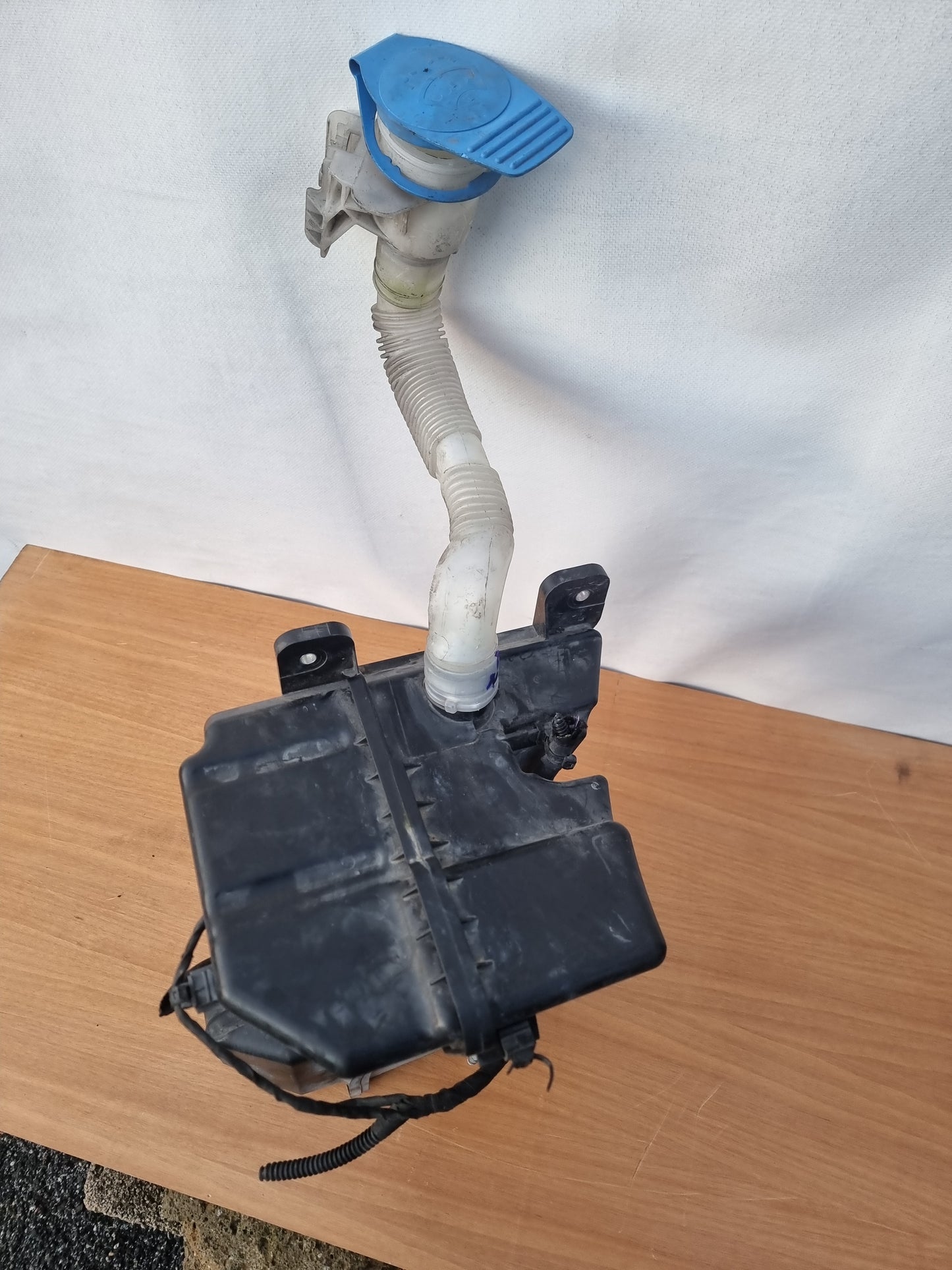 VASCHETTA SERBATOIO ACQUA TERGICRISTALLO E FARI VOLKSWAGEN 7 1.6 TDI 2012 -2019