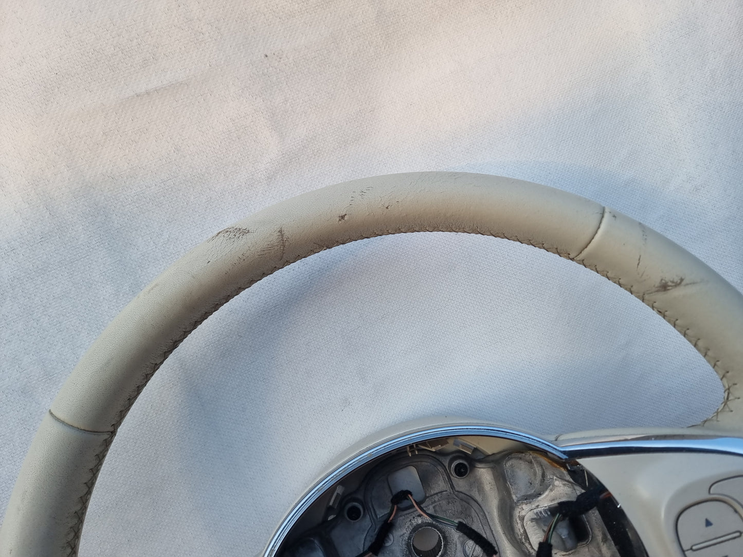 VOLANTE STERZO IN PELLE ORIGINALE USATO CON COMANDI FIAT 500 2007 - 2015