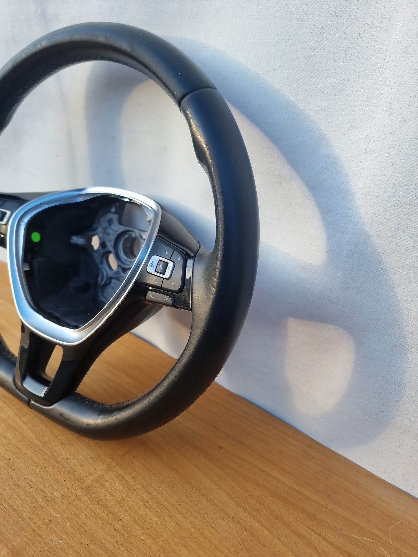 VOLANTE STERZO IN PELLE ORIGINALE USATO CON COMANDI VOLKSWAGEN GOLF 7 2012 - 2019