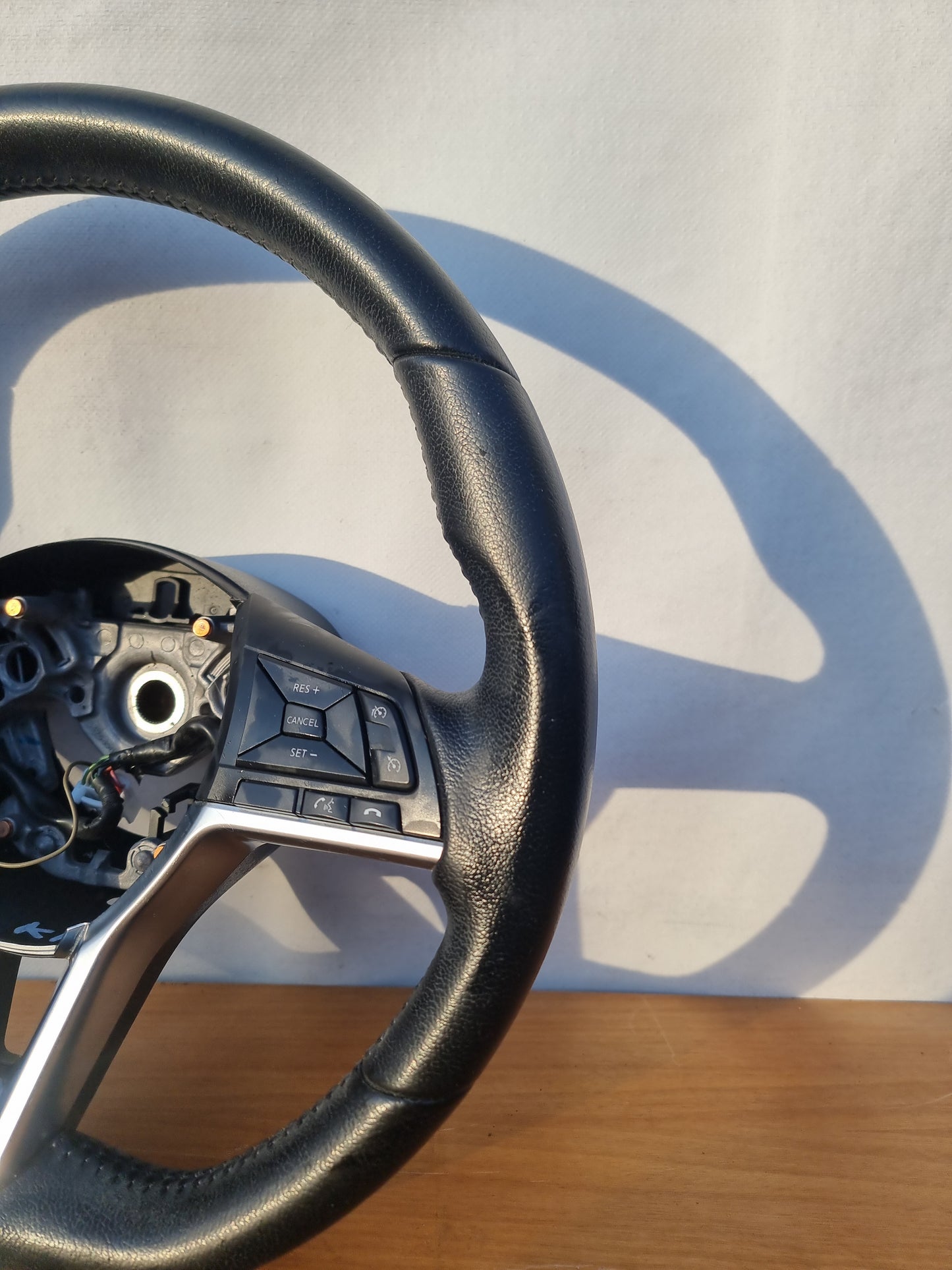 VOLANTE STERZO IN PELLE ORIGINALE USATO CON COMANDI NISSAN MICRA K14 2017 - 2022