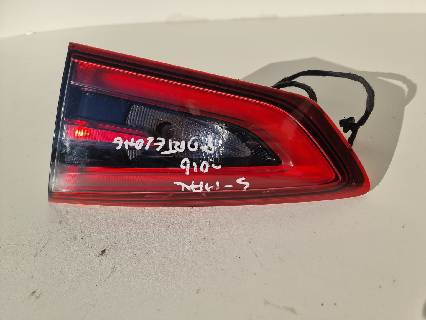 STOP PORTELLONE LATO DX ORIGINALE USATO FORD S-MAX 2016 - 2023