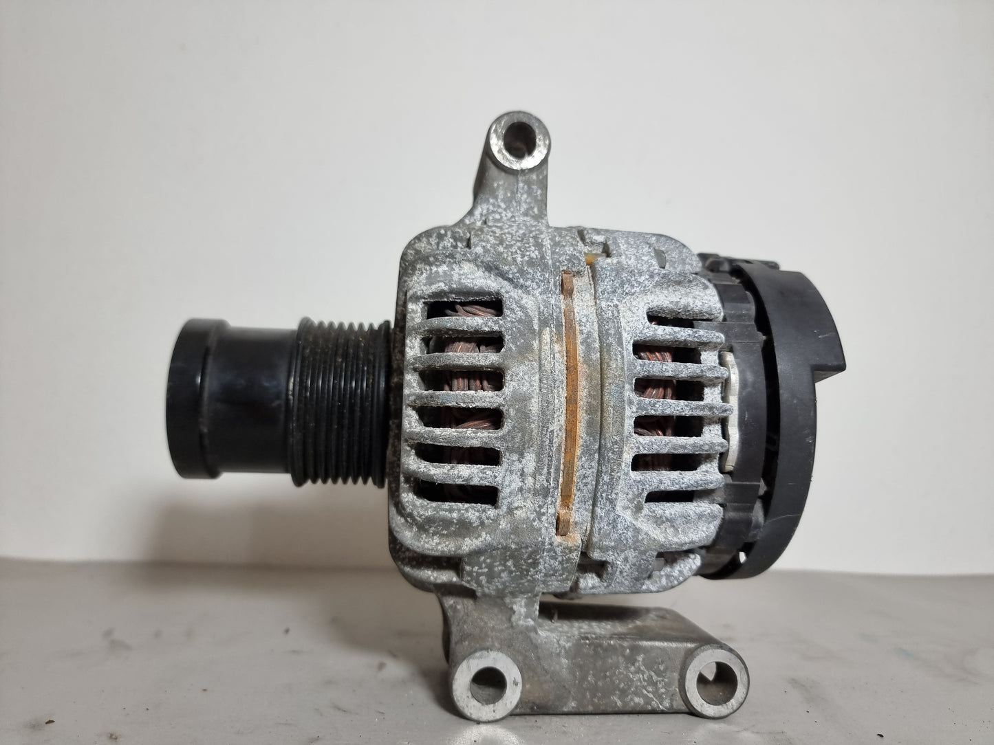 ALTERNATORE ORIGINALE USATO BOSCH 124325100 FORD TRANSIT (2000 - 2006) 2.4 DIESEL
