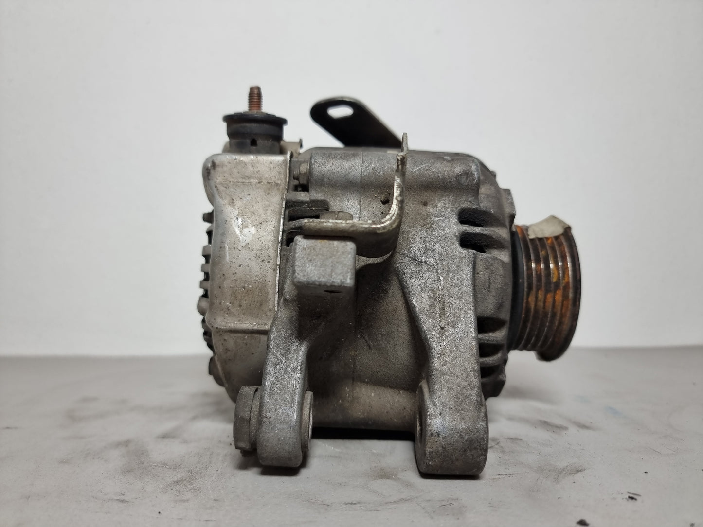 ALTERNATORE TOYOTA IQ 27060-40060 1.0 BENZINA ORIGINALE USATO 2009 - 2015