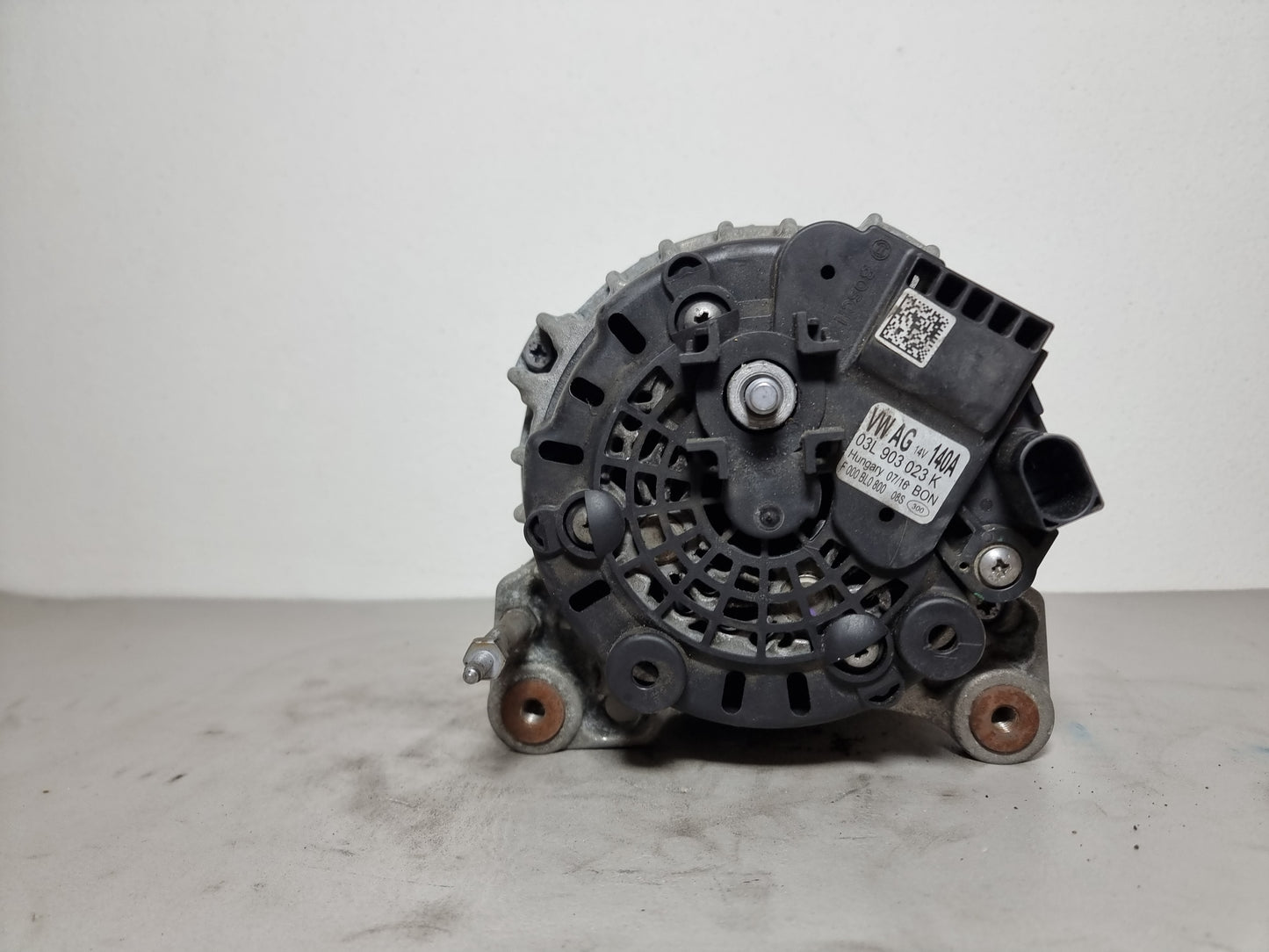 ALTERNATORE ORIGINALE USATO BOSCH 03L903023 SEAT SKODA VOLKSWAGEN 1.6 TDI