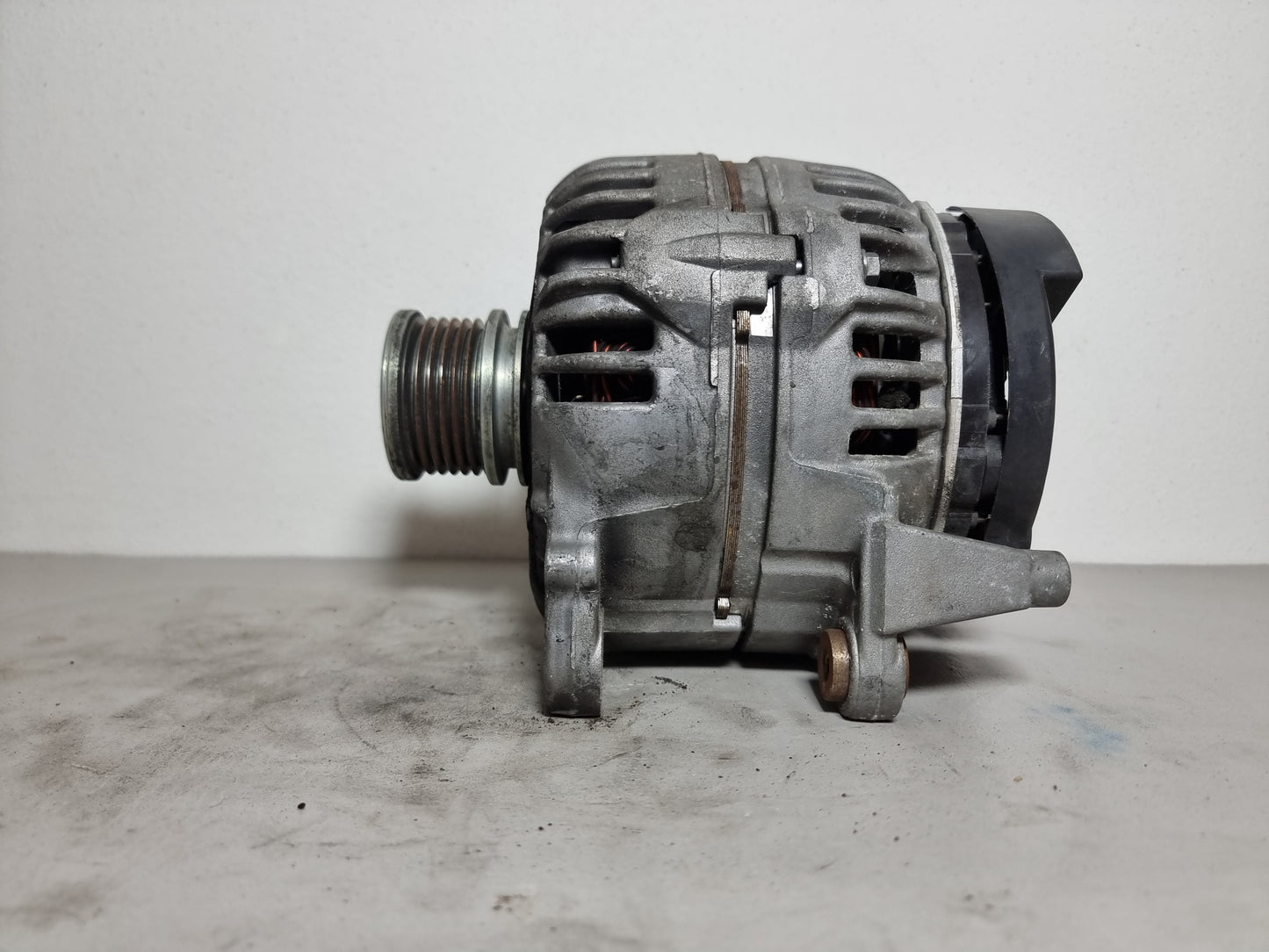 ALTERNATORE ORIGINALE USATO BOSCH 03G903016E AUDI A4 A5 Q5 2.0TDI (2007-2017)