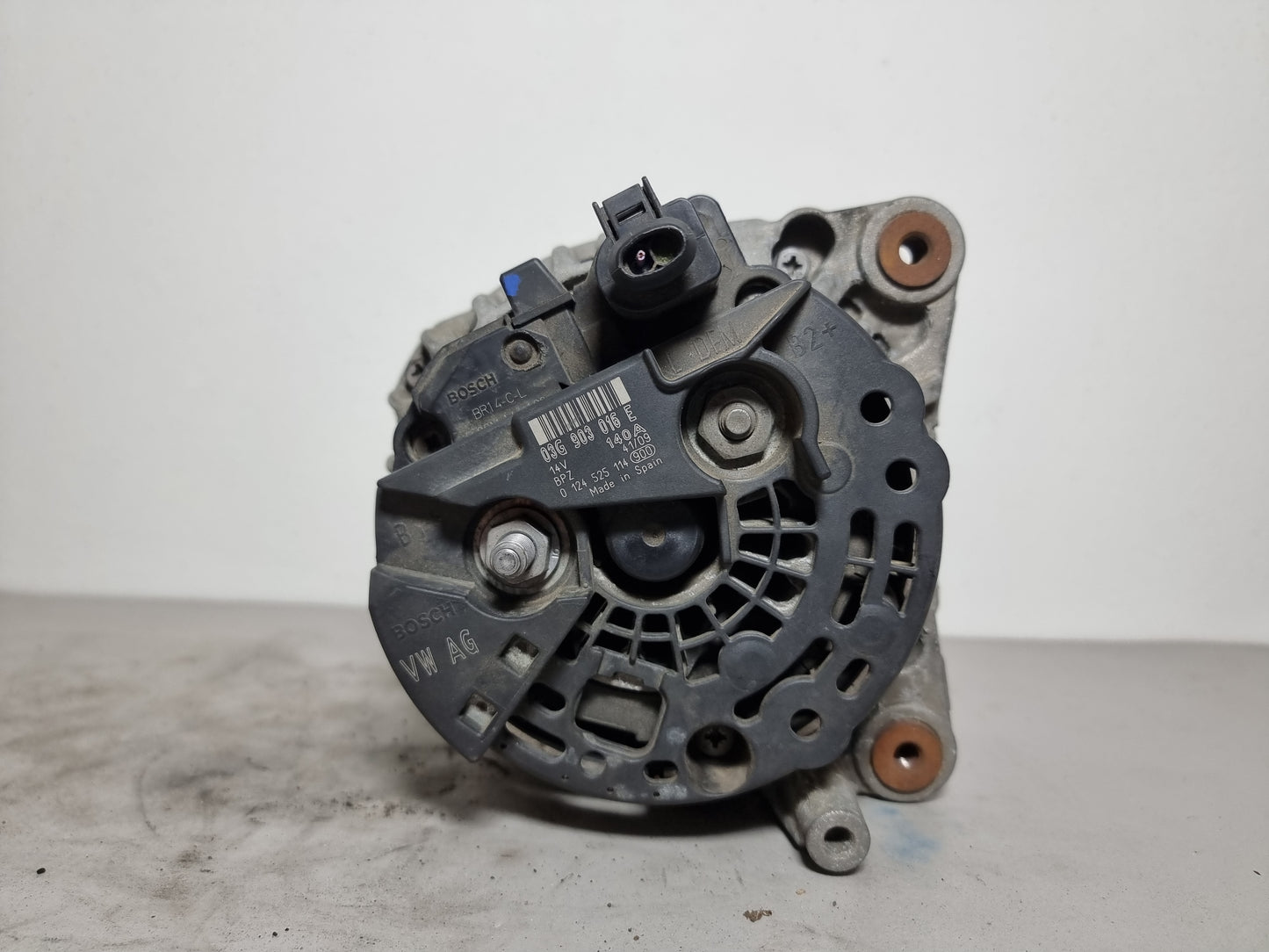 ALTERNATORE ORIGINALE USATO BOSCH 03G903016E AUDI A4 A5 Q5 2.0TDI (2007-2017)