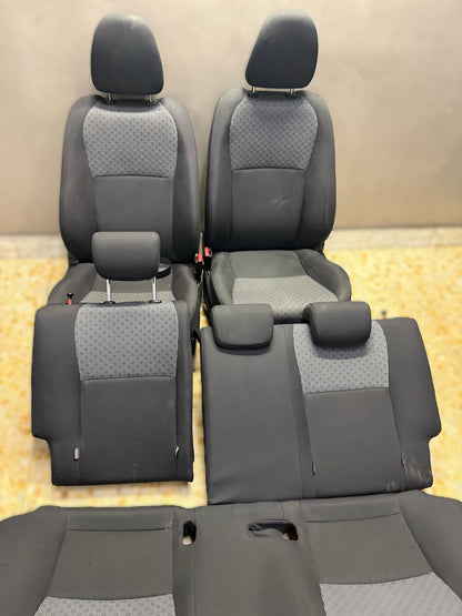 TAPPEZZERIA COMPLETA TOYOTA YARIS 2015