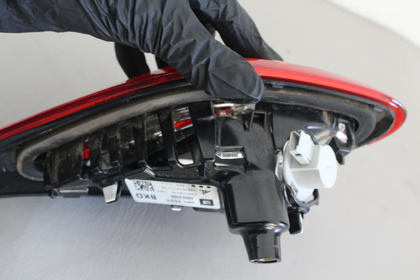 STOP PORTELLONE DESTRO ORIGINALE USATO OPEL CORSA E (2014-2019)