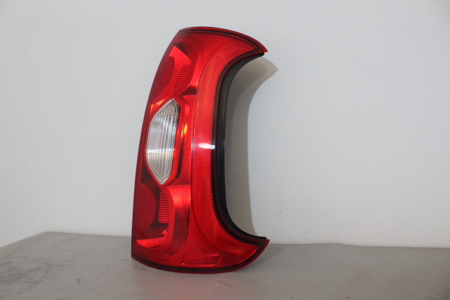 STOP FANALE POSTERIORE DESTRO ORIGINALE USATO FIAT NEW PANDA  2011 - 2025 51843642