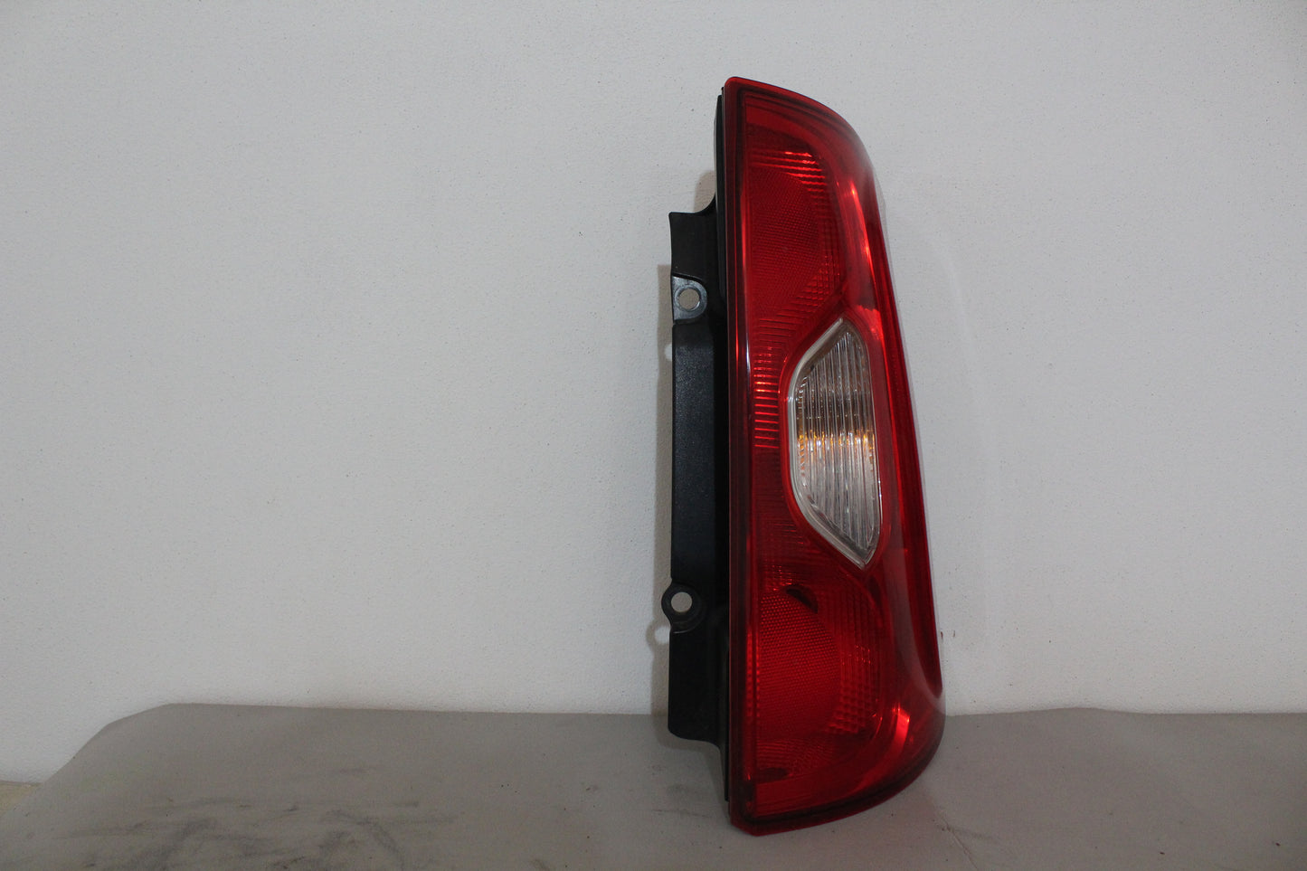 STOP FANALE POSTERIORE DESTRO ORIGINALE USATO FIAT NEW PANDA  2011 - 2025 51843642