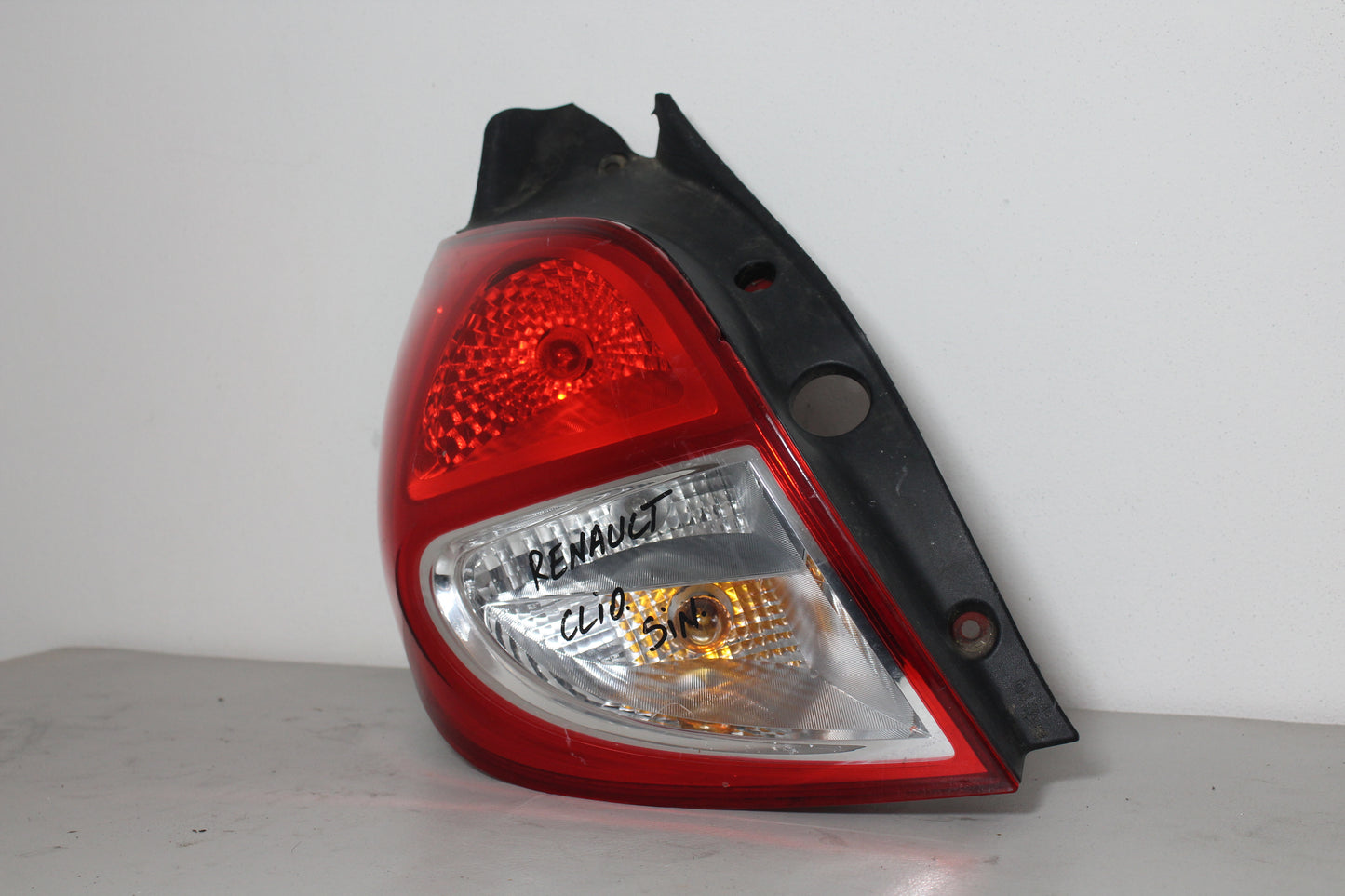 STOP FANALE SINISTRO ORIGINALE USATO RENAULT CLIO 3^ SERIE (2005-2012) 82000776048