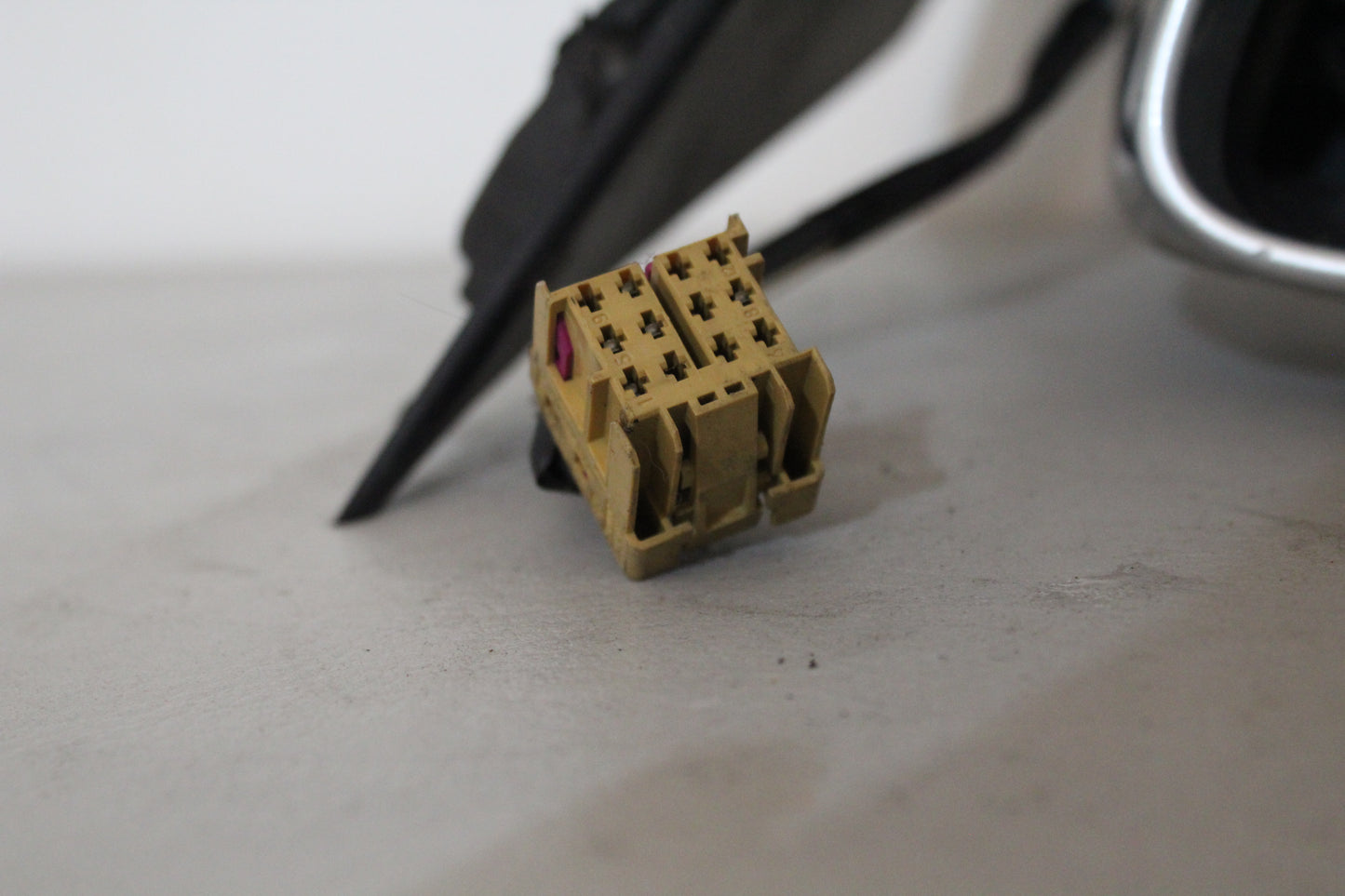 SPECCHIETTO RETROVISORE SINISTRO ORIGINALE USATO VOLKSWAGEN POLO 2002 - 2005