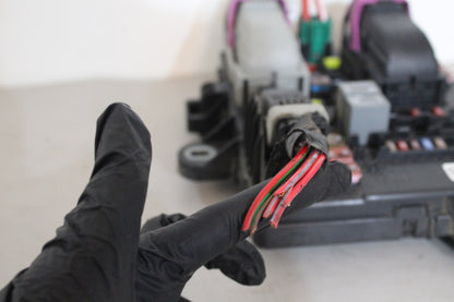 SCATOLA FUSIBILI  ORIGINALE USATO OPEL INSIGNIA 2008 - 2017 1327731904