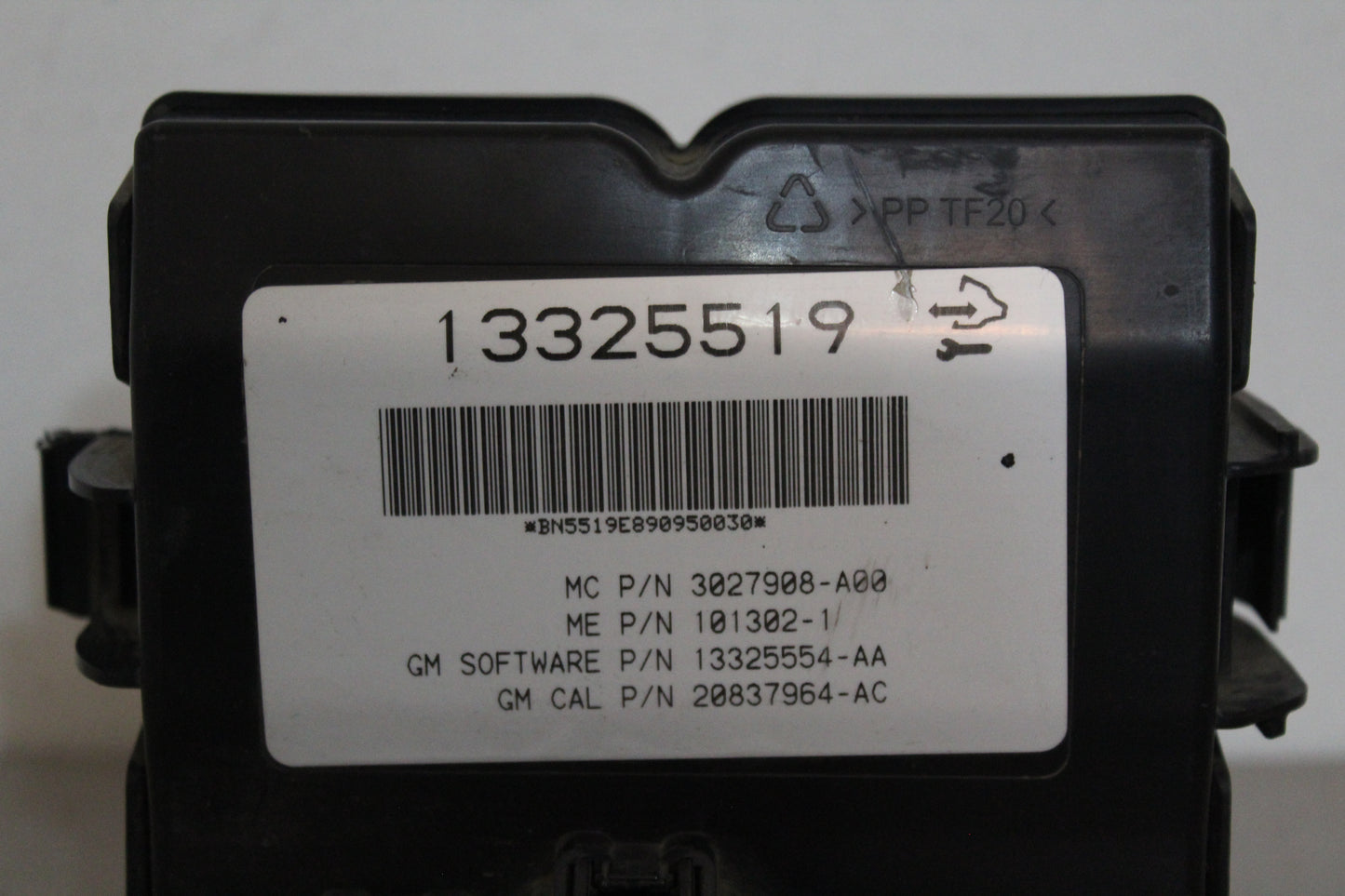 Centralina posteriore Opel Insignia A 2009 portellone coperchio bagagliaio 13325519