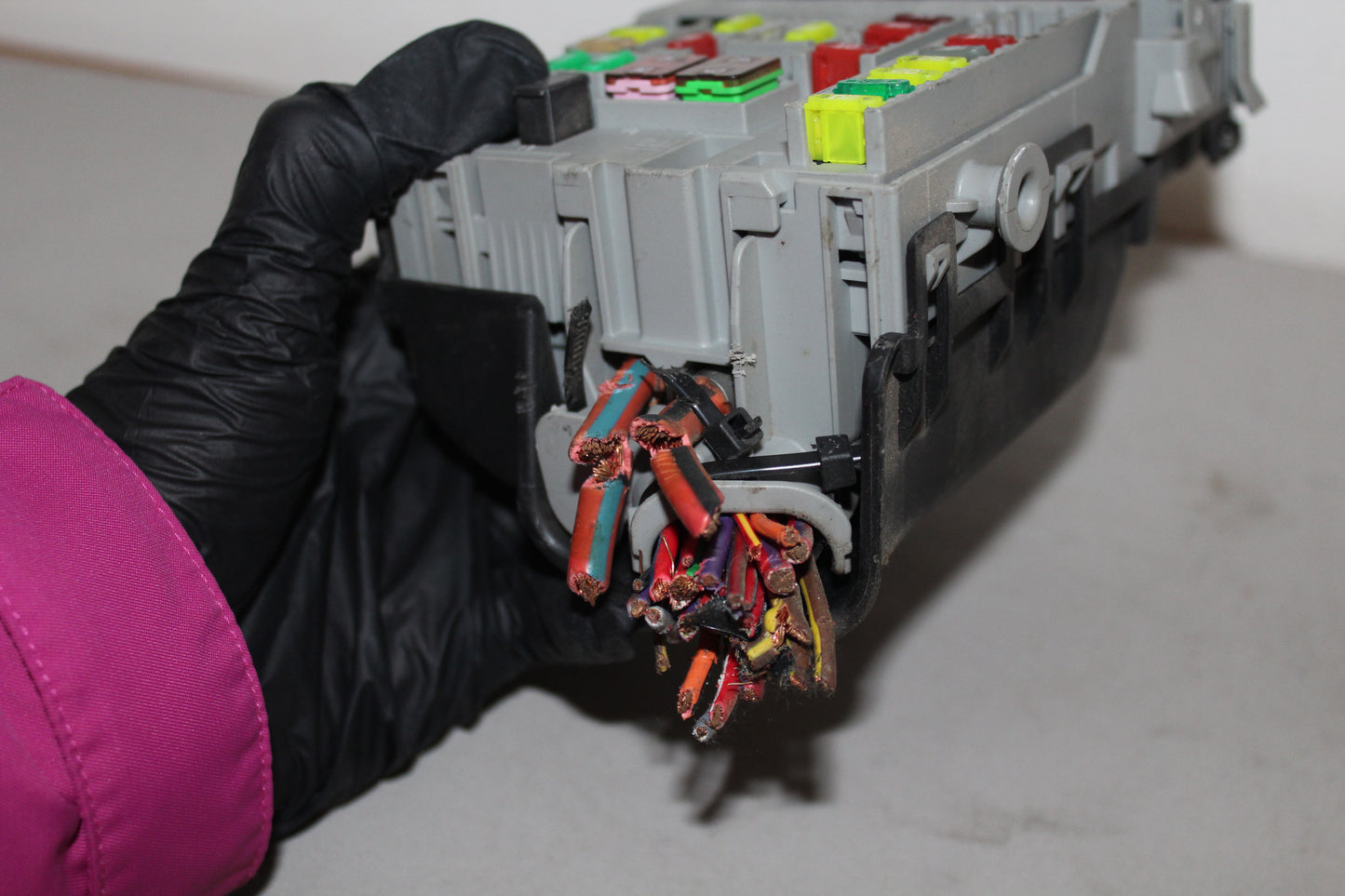 SCATOLA FUSIBILI ORIGINALE USATO  OPEL INSIGNIA 1322786  2008 - 2017