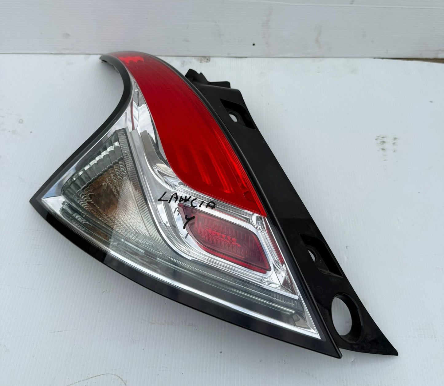 FANALINO STOP FANALE POSTERIORE POST SINISTRO LANCIA Y YPSILON 11 DAL(2011-2024)A LED