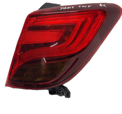 FANALE LED STOP POSTERIORE TOYOTA YARIS DESTRO ANNO:2015 ORIGINALE USATO