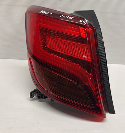 FANALE LED STOP POSTERIORE TOYOTA YARIS SINISTRO ANNO:2015 ORIGINALE USATO