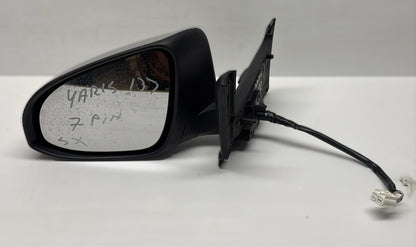 SPECCHIETTO RETROVISORE SINISTRO TOYOTA YARIS 2012-2017 7 PIN ORIGINALE USATO