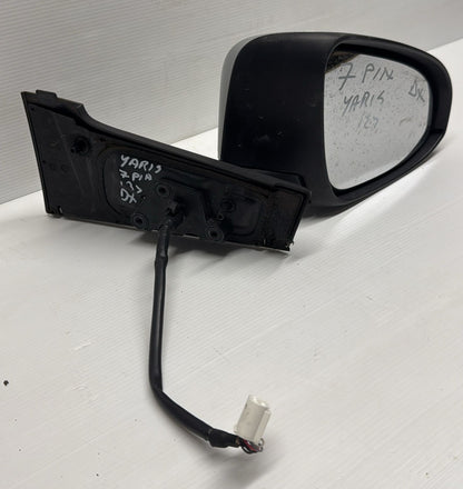 SPECCHIETTO RETROVISORE DESTROTOYOTA YARIS 2012-2017 7 PIN ORIGINALE USATO