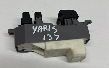 PULSANTIERA ALZAVETRI ANTERIORE SINISTRA TOYOTA YARIS 2011-2014 ORIGINALE