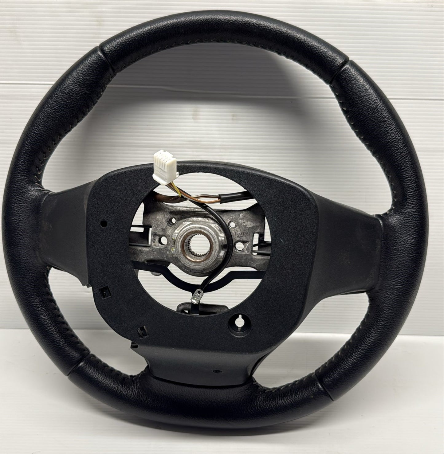 VOLANTE CON COMANDI MULTIFUNZIONE TOYOTA YARIS 2015 ORINALE USATO