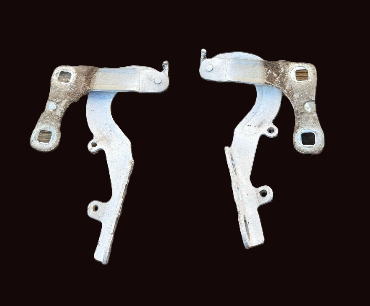 CERNIERE COFANO ANTERIORE FORD FIESTA 2018 ORIGINALE USATO