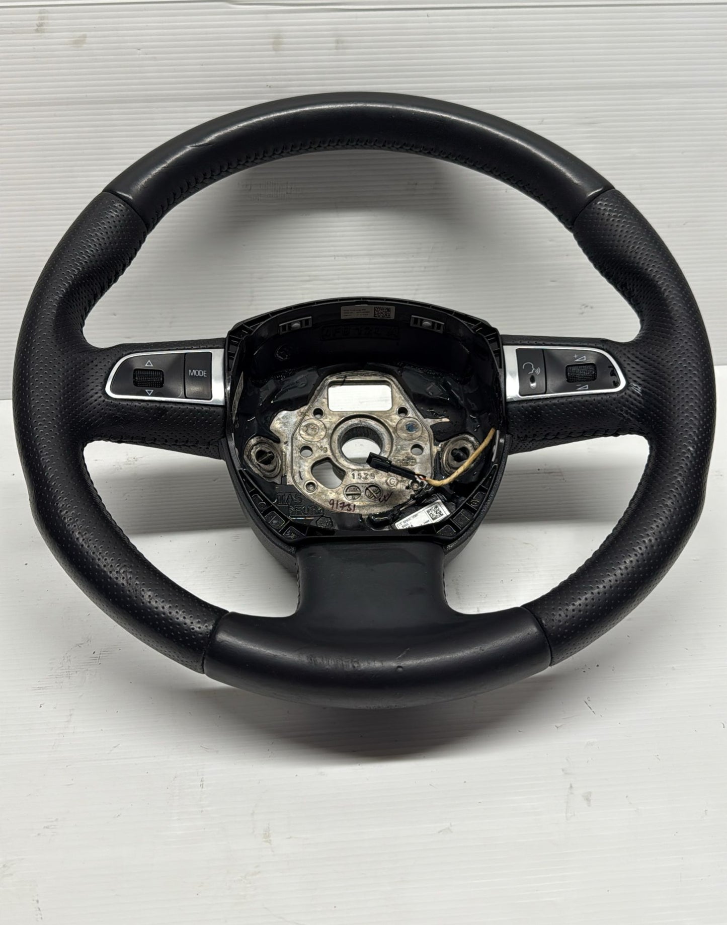 VOLANTE MULTIFUNZIONE 3 RAZZE AUDI A4/A5/Q5 2010