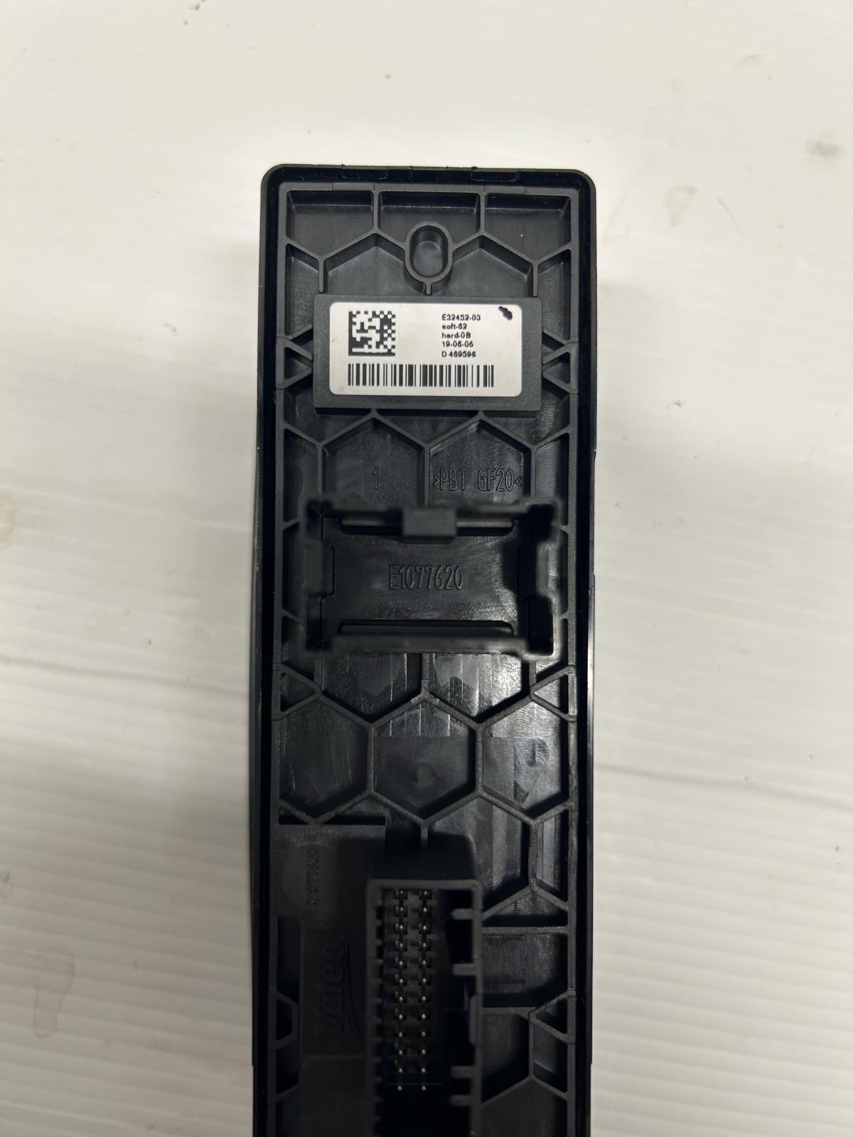 PULSANTIERA ANTERIORE SINISTRA ALZAVETRI RENAULT KADJAR/MEGANE/SCENIC