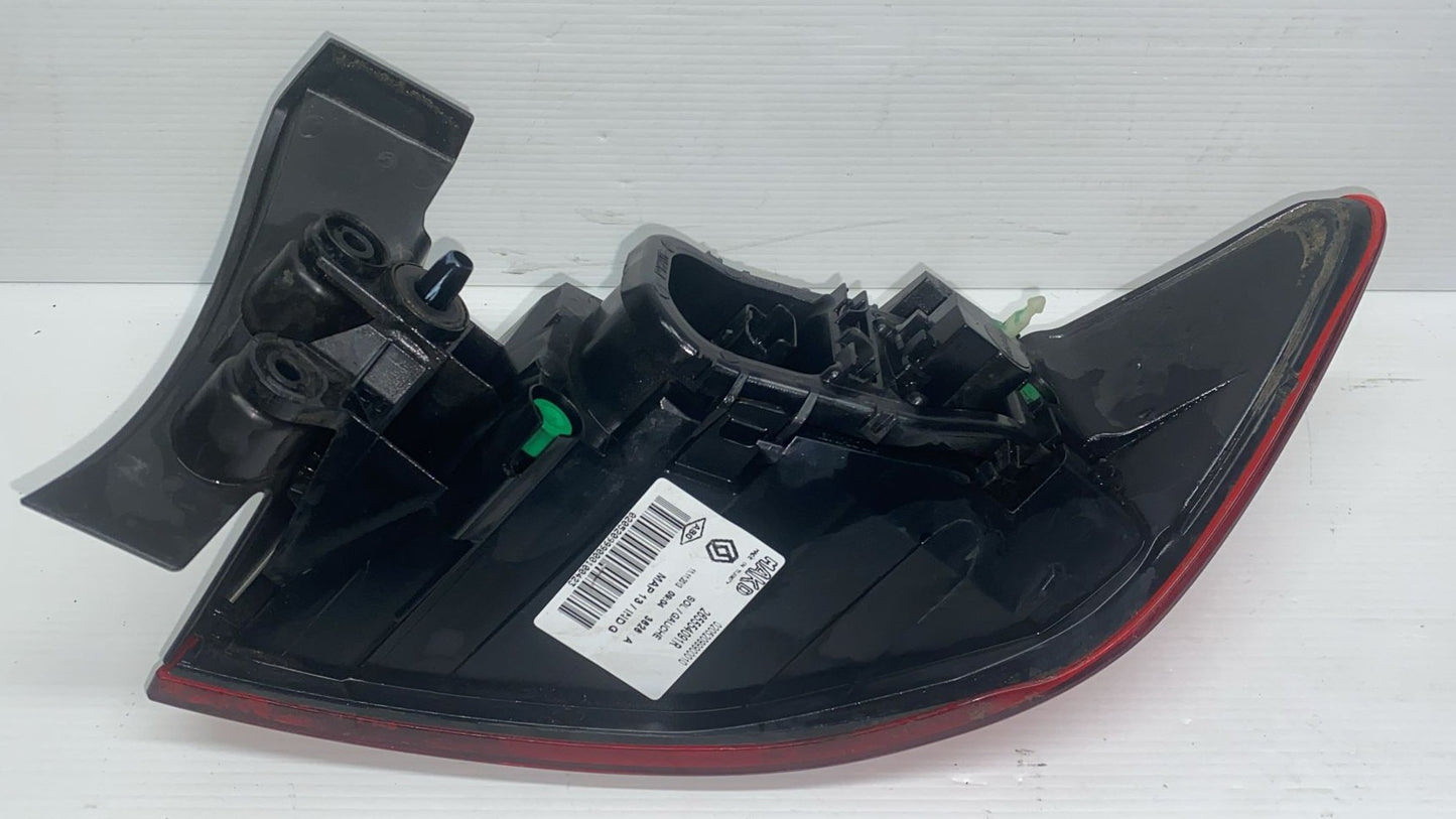 STOP FANALE POSTERIORE SINISTRO RENAULT CLIO 2014 CODICE:26554091R