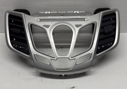 MASCHERINA AUTORADIO FORD FIESTA 2010 COD: 8A61-18A802-BGW