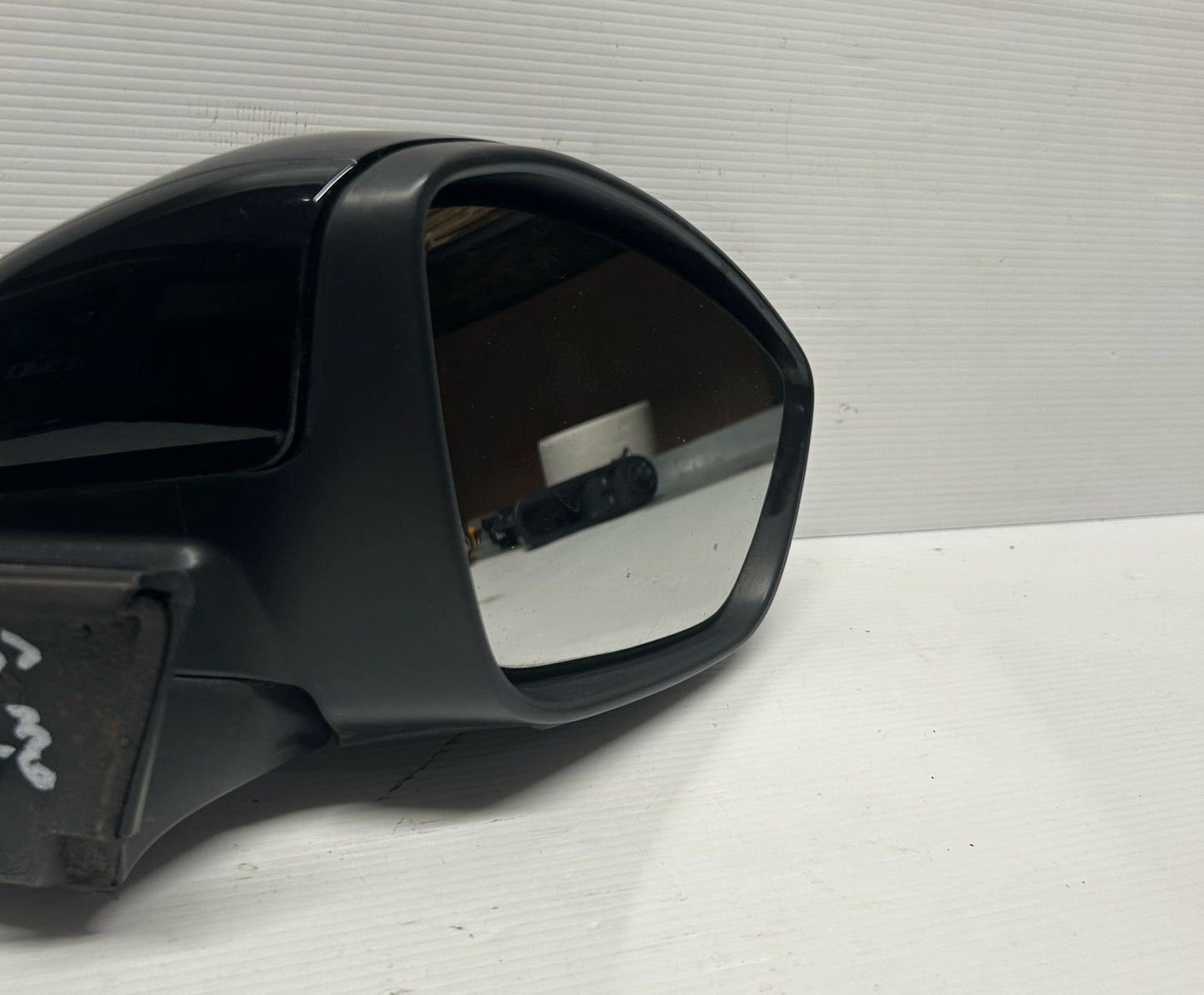 SPECCHIETTO RETROVISORE DESTRO PEUGEOT 208 2013> 9 PIN (2 SPINOTTI 3+6)