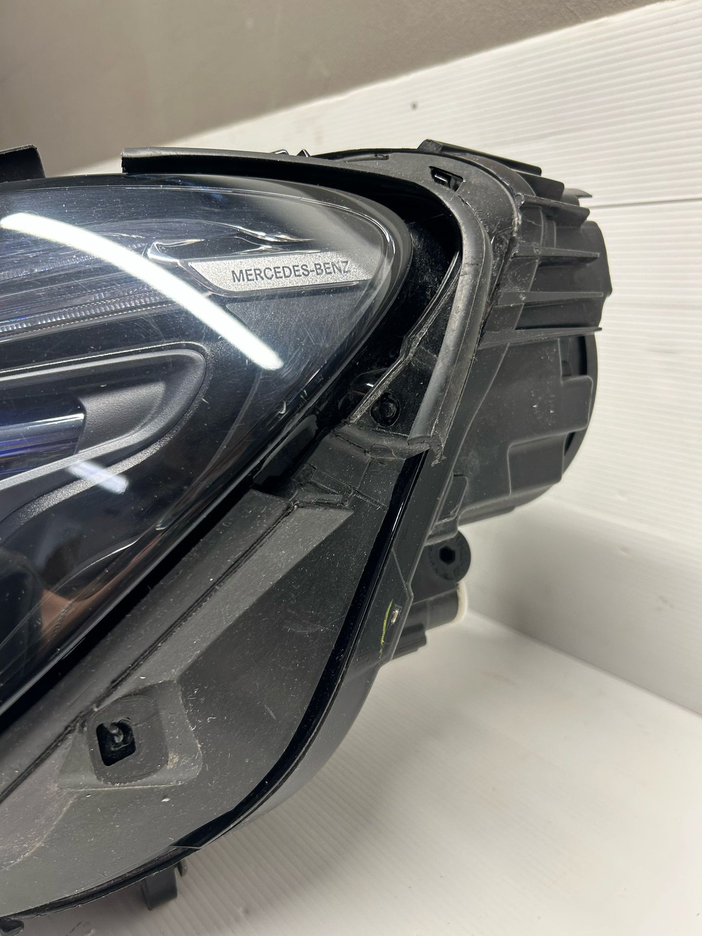 FARO ANTERIORE SINISTRO MERCEDES-BENZ GLE 2022 CODICE: A1679066504